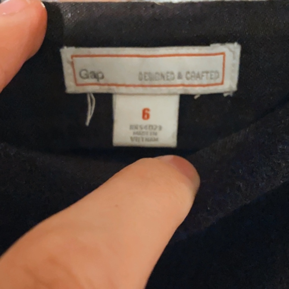Black Wool Skirt with... pockets 🥳 - Picture 3 of 4